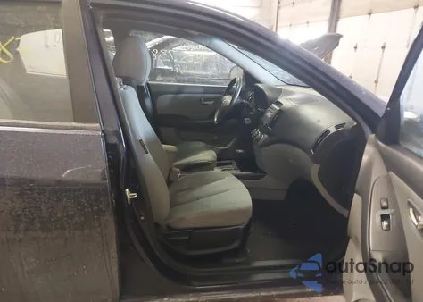 2010 Hyundai Elantra Gls z USA, uszkodzony, nr VIN KMHDU4AD9AU118505